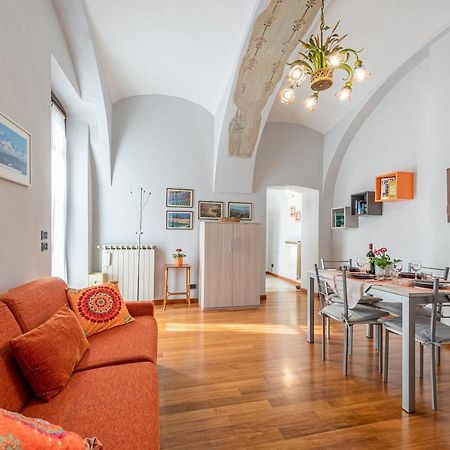 L'Antico Cedro Apartment Alba  Bagian luar foto