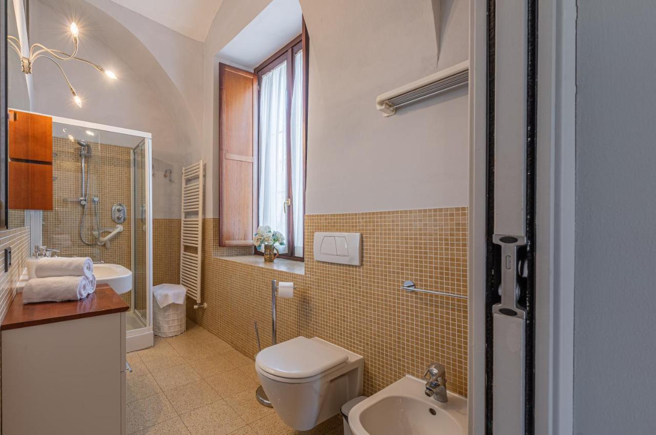 L'Antico Cedro Apartment Alba  Bagian luar foto