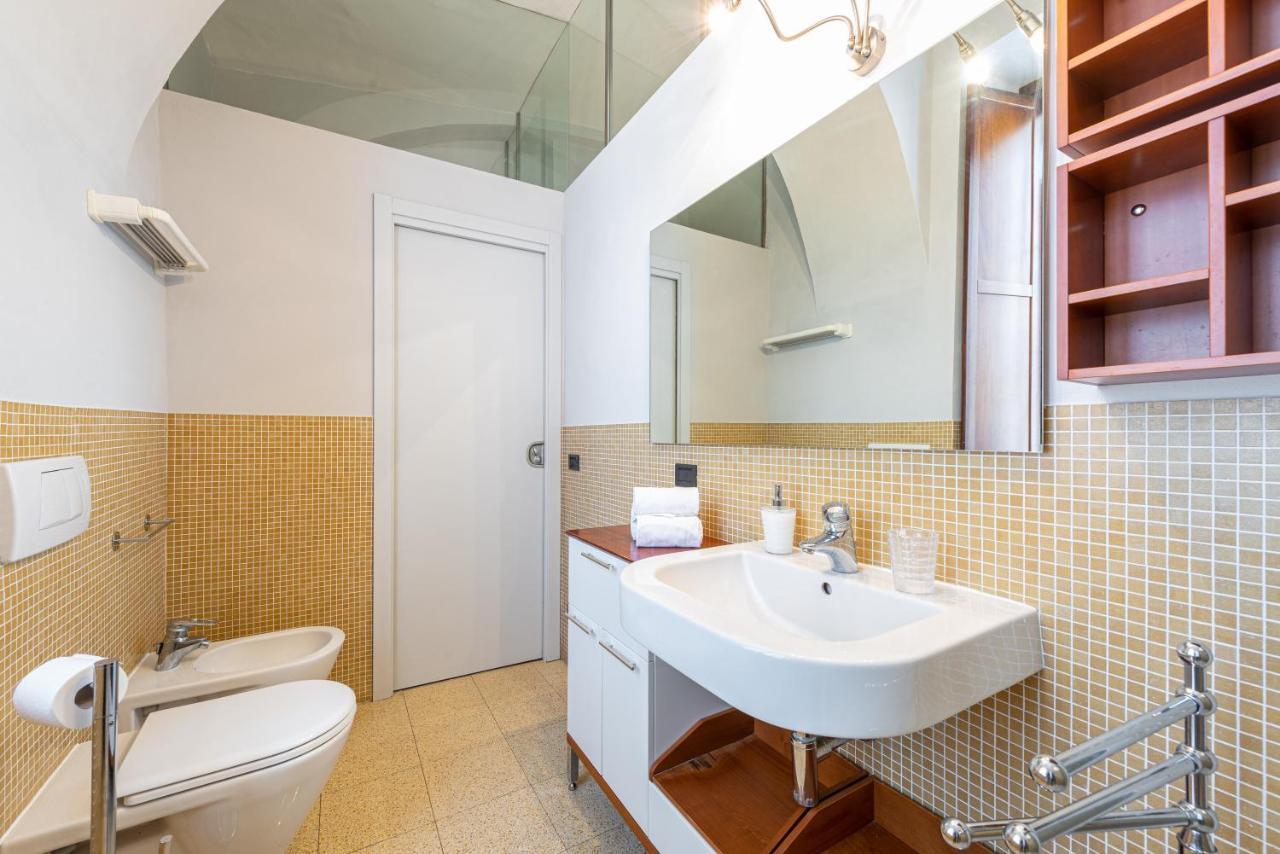 L'Antico Cedro Apartment Alba  Bagian luar foto